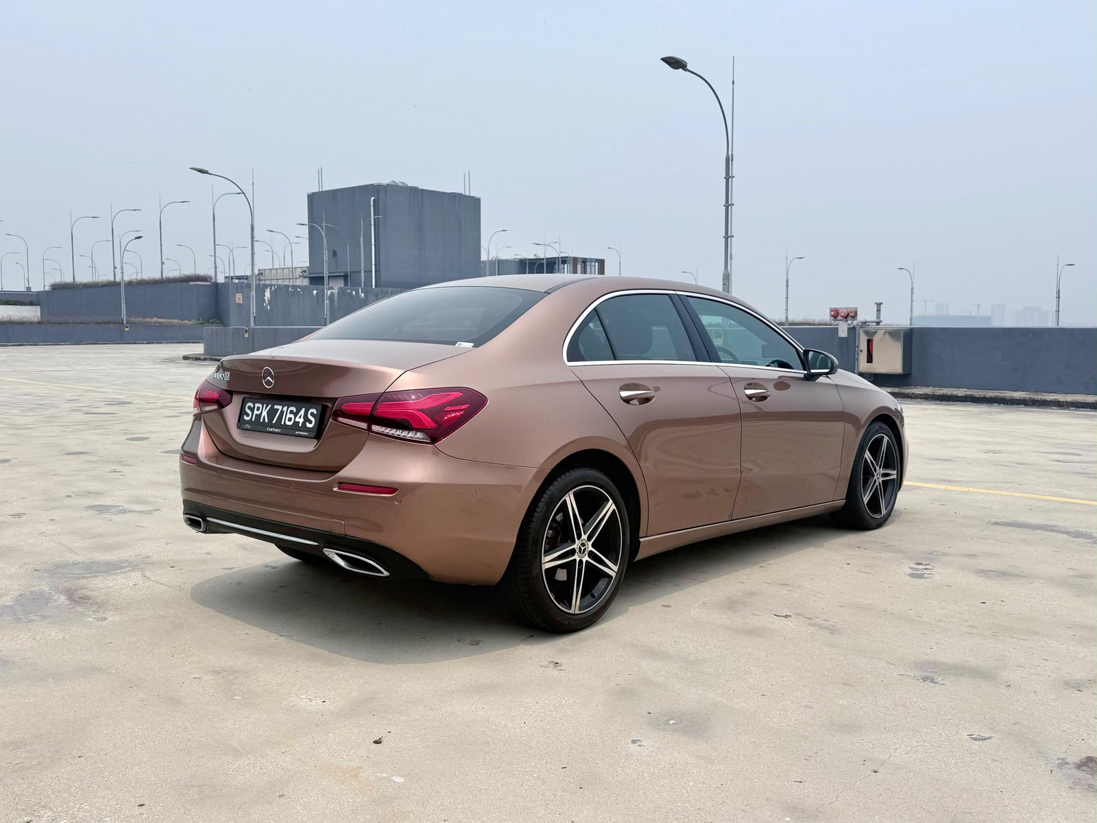Mercedes-Benz A180 Saloon Progressive photo 2